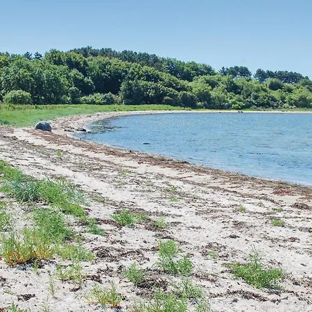 Three-bedroom In * Knebel