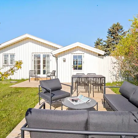 Three-bedroom In Nyaraló