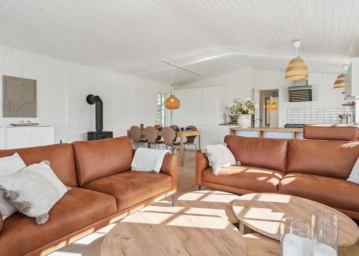 Three-bedroom In Дом отдыха Knebel