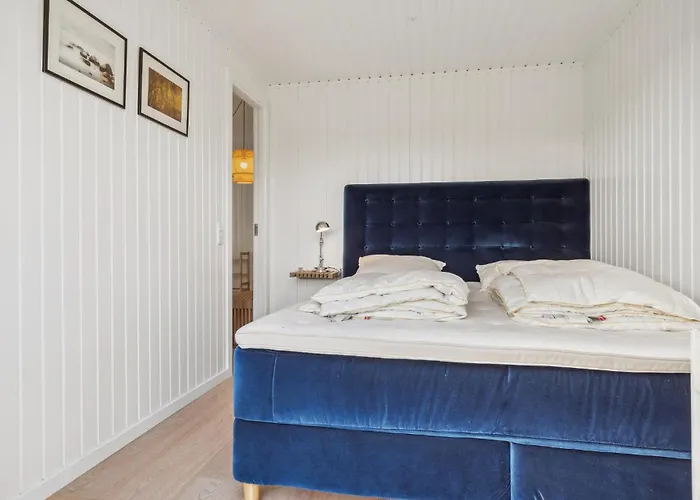 Three-bedroom In * Knebel
